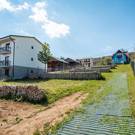 Gabion Garden Hotel Podhajska Bagian luar foto